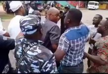 PROTESTERS PHYSICALLY ASSAULT LAGOS APC CHAIRMAN OVER STATE PARTY PRIMARIES, WATCH VIDEO