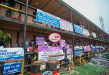 HUNDREDS PROTEST IN DELTA SHUT 13 OIL FACILITIES OVER WARRI DELINEATION SAGA