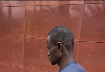 CAR THIEF CAUGHT WHILE TRYING TO STEAL A CAR AT ABUJA HIGH COURT